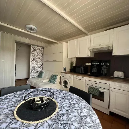 Grand Studio A 150m De La Plage Et 200m Du Port ! Saint-Cyprien (Pyrenees-Orientales)